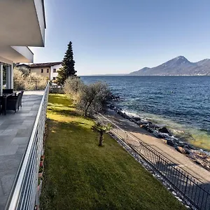 https://villa-luthien.hotelinveneto.com