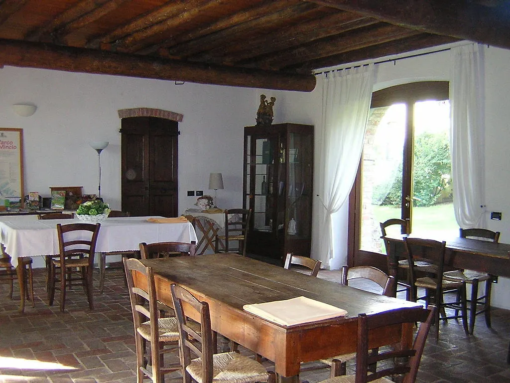 Agriturismo Trebisonda Country Resort مونزامبانو إيطاليا